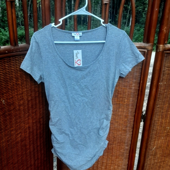 Times Two Maternity Tops - 🆕️ Maternity Bundle with a added Tank top